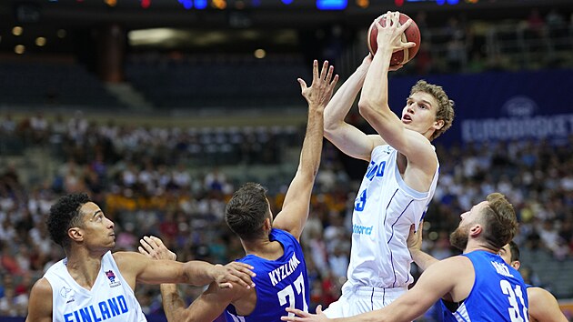 Basketbalisté v potížích. Padli s Finy, ani výhra nad Izraelem nemusí  stačit - iDNES.cz