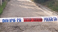 V rodinném dom� v brn�nském Komín� pobodal dvacetiletý mladík mu�e a dv� �eny.