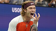 Andrej Rubljov nechával ve tvrtfinále US Open volný prchod emocím.