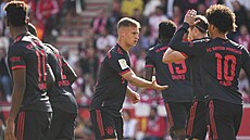 Joshua Kimmich z Bayernu slaví gól proti Unionu Berlín.