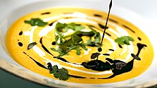 Dýový olej je souástí týrské kuchyn, pidává se napíklad do polévky.