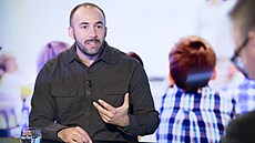 Hostem Rozst�elu je Pavel Bobek, u�itel na pra�ské základní �kole. (1. zá�í...