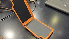 Solární nabíjeka Xtorm SolarBooster