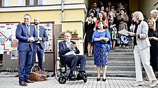 Zemanová vítá prv�áky.