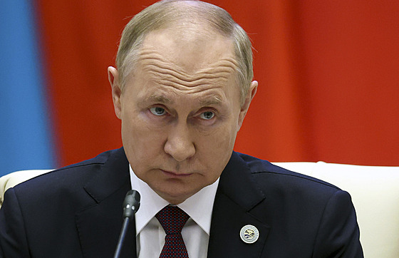 Ruský prezident Vladimir Putin na summitu anghajské organizace v uzbeckém...