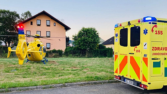 K nehod u Dolního Tebonína musel vzlétnout vrtulník.