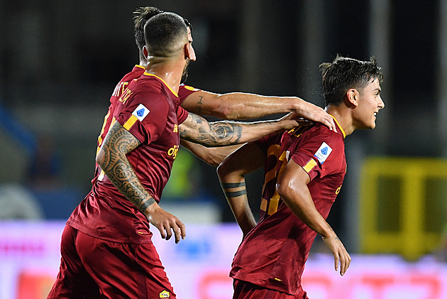 Fotbalisté AS Řím díky Dybalovi vyhráli v Empoli a jsou pátí bod za lídrem