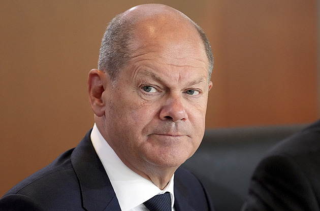 Krize, válka, Olaf Scholz. Kancléřem je přesně rok, co se mu (ne)povedlo?