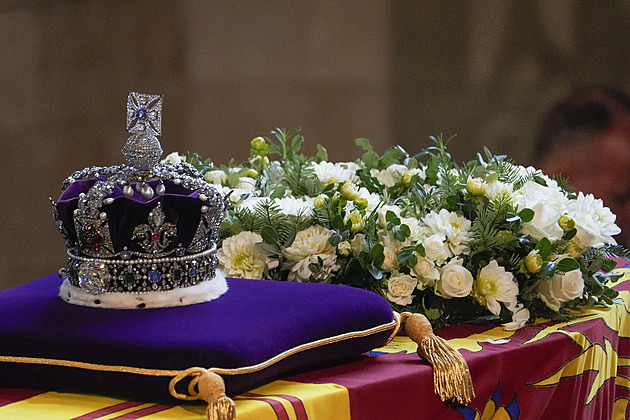 PŘEHLEDNĚ: Jak bude vypadat státní pohřeb královny Alžběty II.