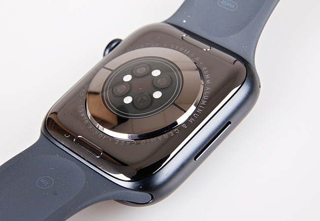Apple Watch již nejsou pro švýcarské hodinky hrozba, tvrdí analýza