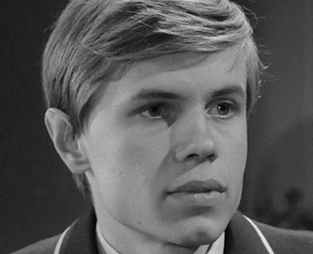 V seriálu Satky z rozumu (1968) hrál Kreja Míu Borna, 18 let poté ztvárnil...