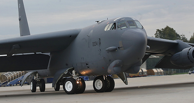 Lidé na Dnech NATO 2022 uvidí mimo jiné strategický bombardér B-52...