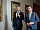 Premiér Petr Fiala a ministr vnitra Vít Rakušan přicházejí na mimořádné jednání...
