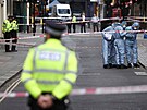 Dva policisté utrpli zranní na Leicester Square v Londýn, kdy na n...