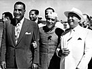 Josip Broz Tito (vpravo) s egyptským premiérem a prezidentem v roce 1956 pi...