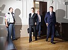 U Mstského soudu v Praze pokrauje tetí den jednání v kauze apí hnízdo. Do...