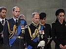 Princ Harry, princ William, princ Edward, vévodkyn Meghan a princezna Kate...