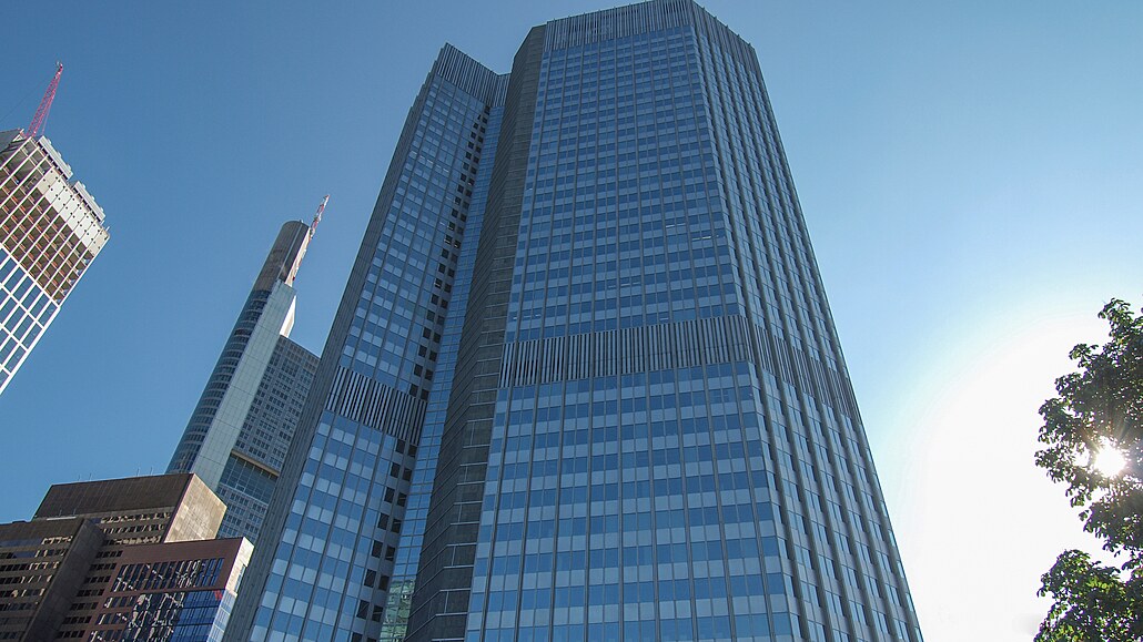 Budova Evropské centrální banky ve Frankfurtu nad Mohanem (12. ledna 2003)