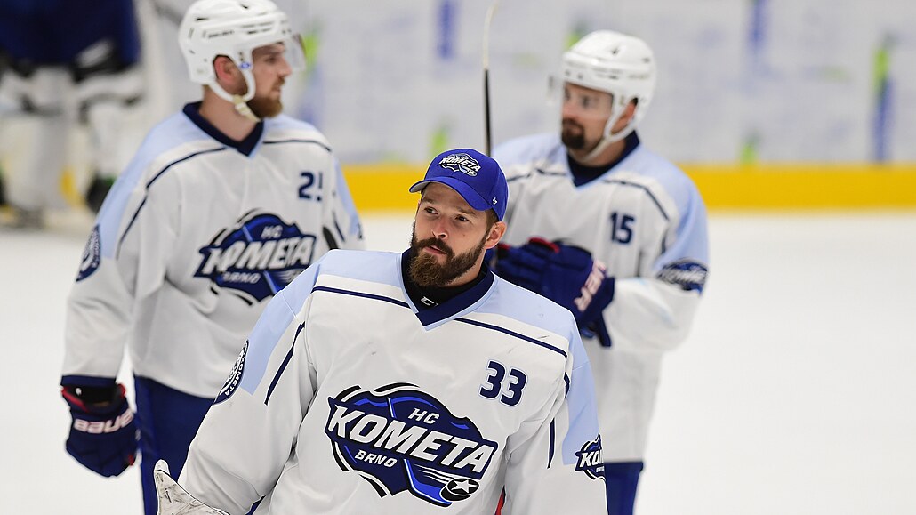 Branká� Dominik Furch a dal�í hrá�i brn�nské Komety