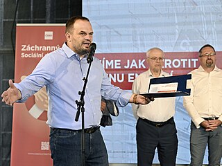 Předseda ČSSD Michal Šmarda a kandidáti do Senátu na zahájení akční části...