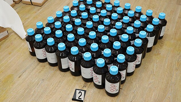 Policie odhalila u Chebu laborato na vrobu stovek kilogram metamfetaminu. (12. z 2022)