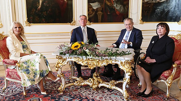 Prezident Milo Zeman pijal na Praskm hrad ernohorskho prezidenta Mila Djukanovie. (13. z 2022)
