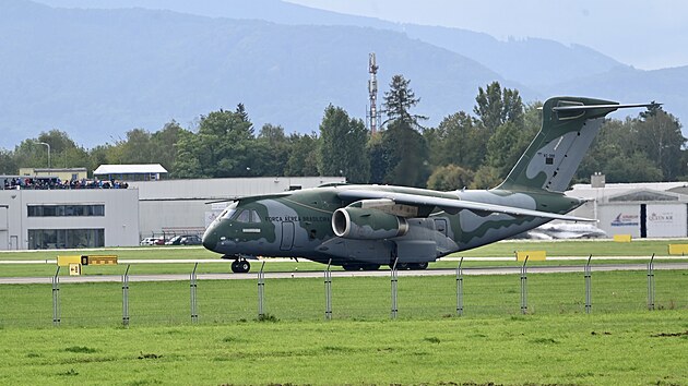 Letoun C-390 Millennium brazilského výrobce Embraer na Dnech NATO Ostravě