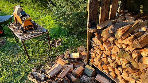 Na zpracovn deva je
pochopiteln teba
sprvnho nad.
NA