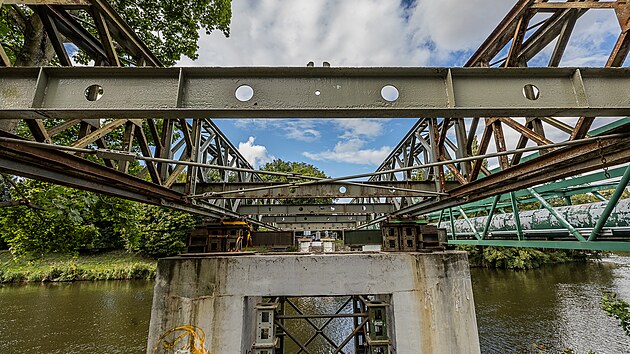 Most Klapák v Hradci Králové je zavřený kvůli opravě. (18. 9. 2022)