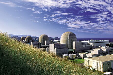 Atomová elektrárna Shin Hanul na východním pobeí Koreje