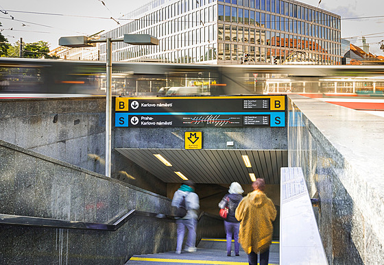 Praha plánuje pímstský elezniní tunel. Vést by ml také pod Karlovým...