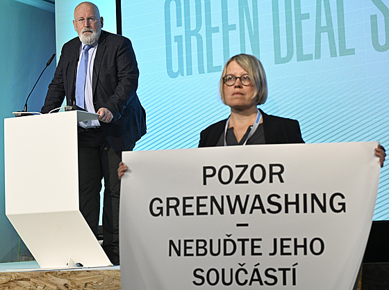 Protest ekologických organizací na Green Deal Summitu v Praze. (26. záí 2022)