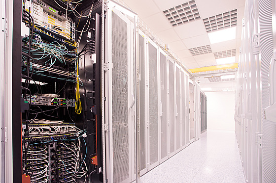 Datová zaízení v telekomunikaním sále Datového centra O2