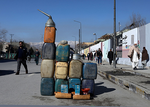 Rusko tahá Tálibán z ekonomické izolace. Muselo však nabídnout slevy