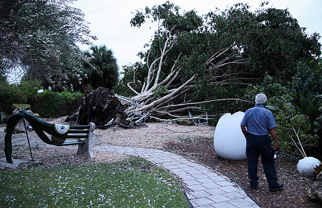 Florida má stovky obětí po úderu hurikánu Ian a dvě zdevastovaná města