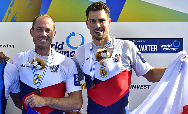 Viktora s Kopáčem vybojovali na veslařském MS bronz v neolympijské disciplíně