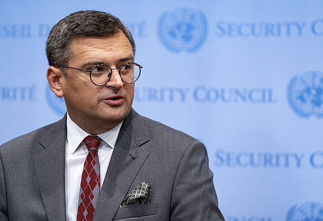Ukrajina chce v únoru uspořádat mírový summit na půdě OSN, uvedl Kuleba