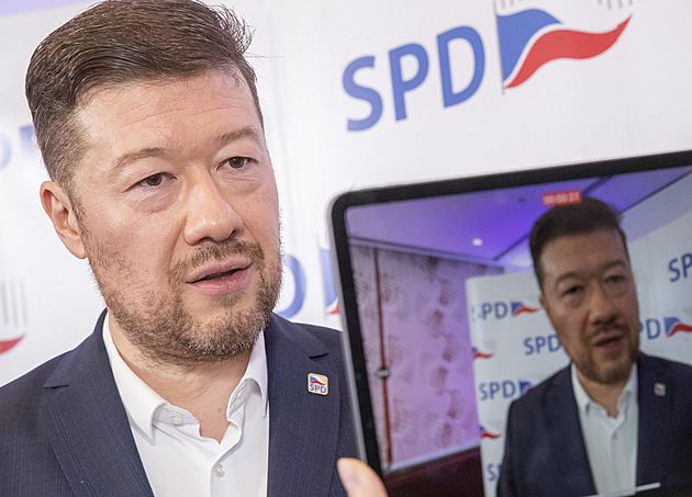 Špinavá slina, typický lidovec, neunesl Okamura označení SPD za extremisty