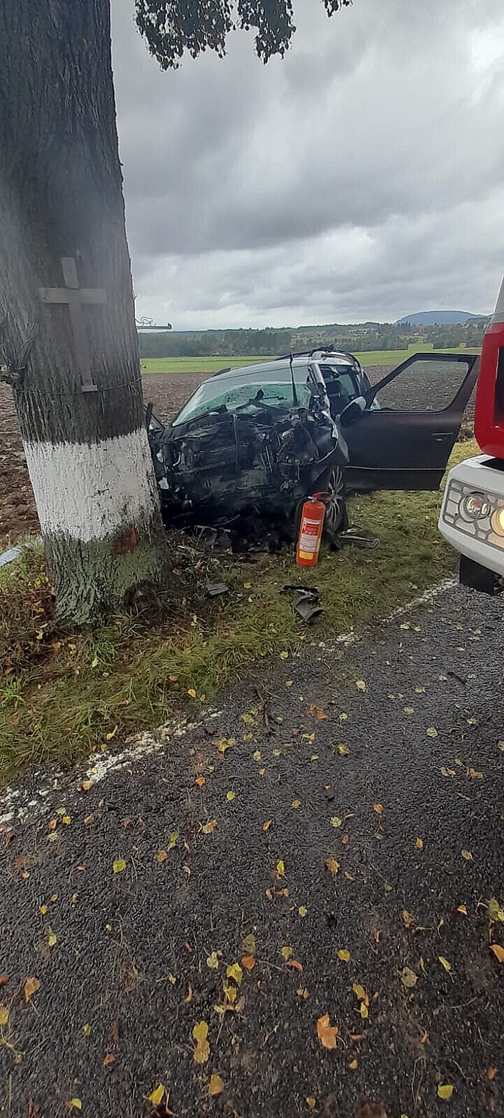 Na míst� zahynuli u� t�i lidé.