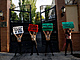 Aktivistky z hnut Femen v Madridu protestovaly ped rnskou ambasdou na...