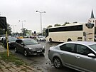 Litovelsk� autobusov� n�dra�� nenab�zelo cestuj�c�m ani to nejz�kladn�j��, tedy...