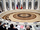 Ruský prezident Vladimir Putin pedsedá setkání vedení podnik...