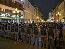 Rutí policisté v Moskv dohlíejí na demonstraci proti ástené mobilizaci....