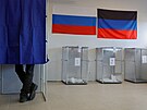 Mu hlasuje v referendu o pipojení samozvané Doncké lidové republiky k Rusku....