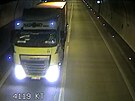 Ohro�en� v Brn�. Kamion se ��til tunelem v protism�ru, ochrann� syst�m...