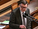 Ministr financí Zbynk Stanjira ve Snmovn pi jednání o novele státního...