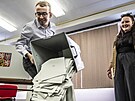 Volební místnosti se uzavely, zaíná sítání hlas. (24. záí 2022)