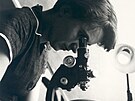 Rosalind Franklinová byla anglická biofyzi�ka, chemi�ka a biolo�ka, která se...