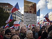 Demonstrace �eská republika na 1. míst� s názvem Nenásilná revoluce v Praze....