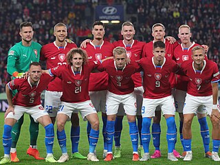 České týmové foto před utkáním Ligy národů proti Portugalsku.